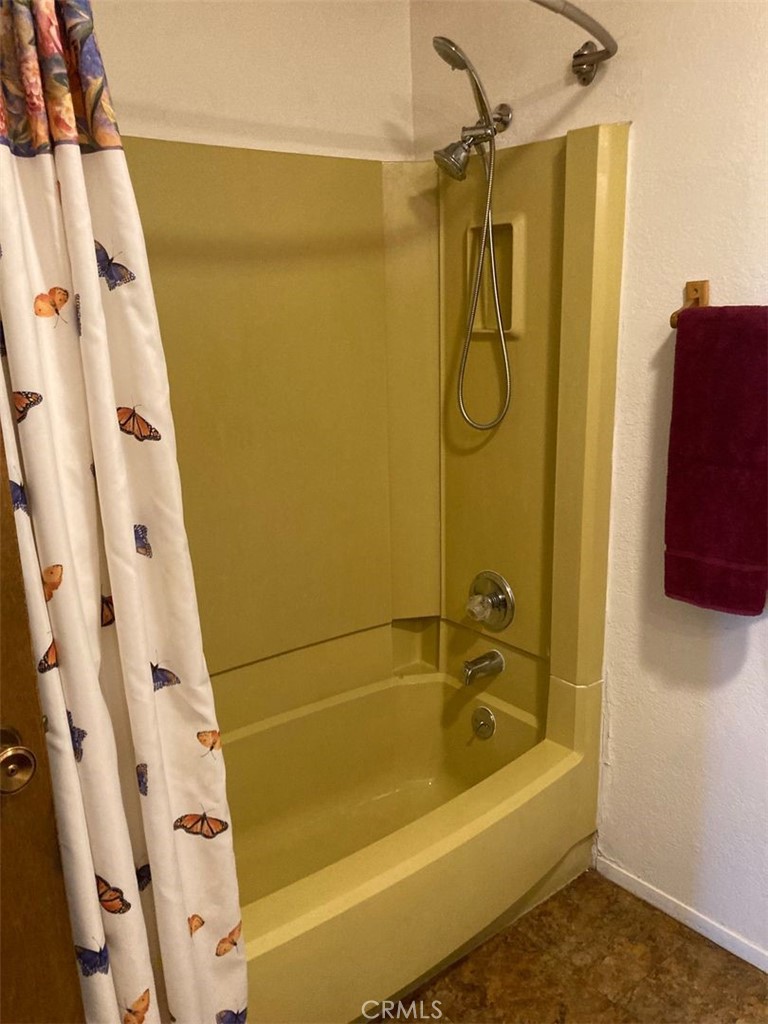 Arrowhead Woods (AWHW) - Residential Lease
