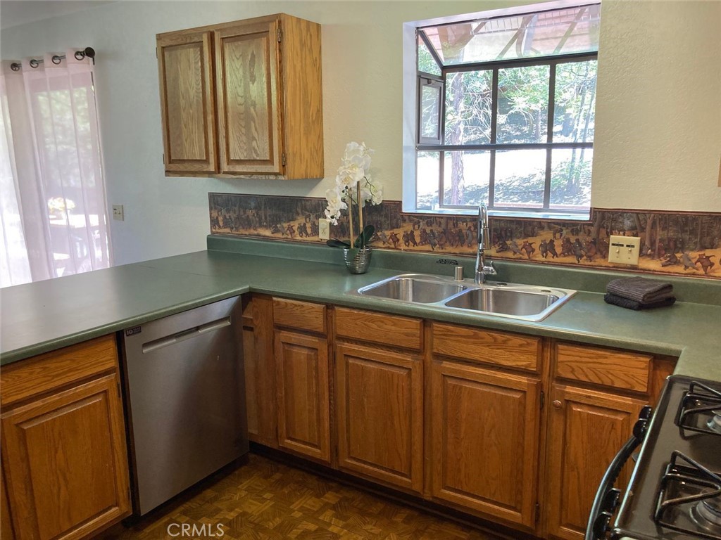 Arrowhead Woods (AWHW) - Residential Lease