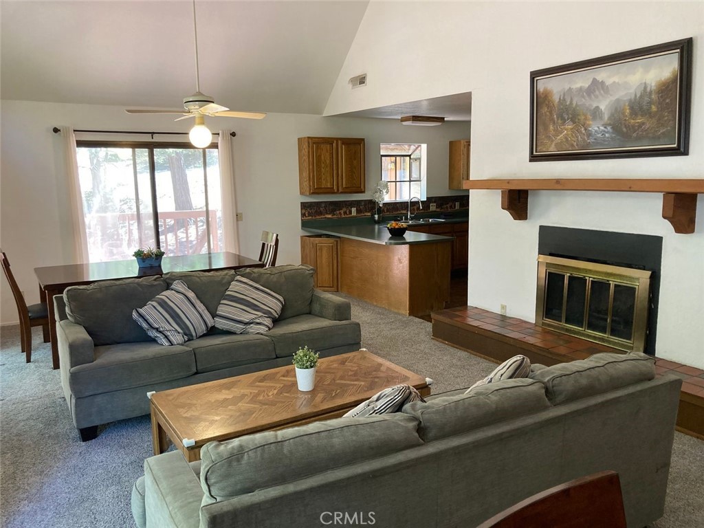 Arrowhead Woods (AWHW) - Residential Lease