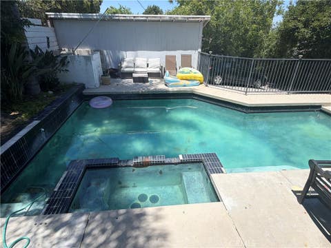 Photo of 22304 Cass AVE, Woodland Hills, CA 91364 (MLS # SR26148656)