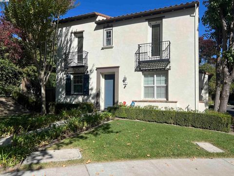 Photo of 172 Maidenhair Ct, San Ramon, CA 94582 (MLS # 41116796)