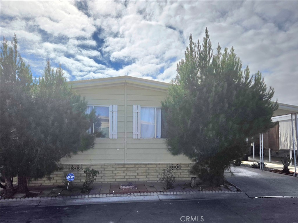 Welcome to Soboba Springs a Lake Park Communities 55 plus Manufactured living Home! Surrounded by beautiful mountains, a lovely lake in the center and impeccable landscaping! 
The home features a large living room into the den area with an patio.  This home offers two spacious bedrooms, the primary a little larger with an en-suite bathroom and lots of storage space! The Kitchen is quite large for and offers a coffee nook with a fun and decorative table attached to the counters, again lots of storage and at the back of the kitchen is an added room for a pantry, home office, or a guest room!
The amenities are amazing, the Soboba Casino and Event Center is right across the street with entertainment, restaurants and the casino! You're surrounded by multiple lakes for your RV enjoyment, lakes like Skinner with the Balloon and Wine Festival, Domingoni with fishing, Lake Hemet for a mountain getaway and more! 
There's lot's of shopping centers near enough yet not ruining your views for groceries, restaurants and anything else you need!
Call today for a private showing with your Agent!