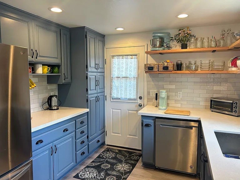 Dutch Haven (109) - Residential Lease