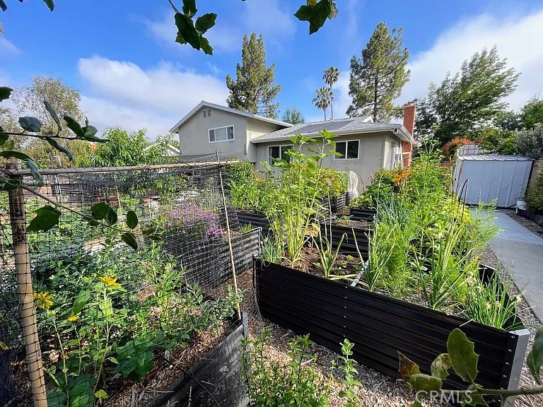 Dutch Haven (109) - Residential Lease