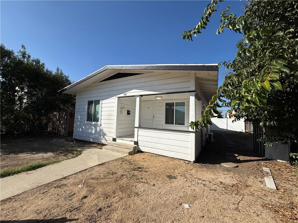 323 S Kroeger Street