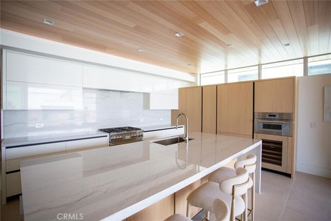 110 22nd St Unit D Newport Beach CA 92661