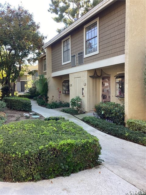 251 Pineview Irvine CA 92620