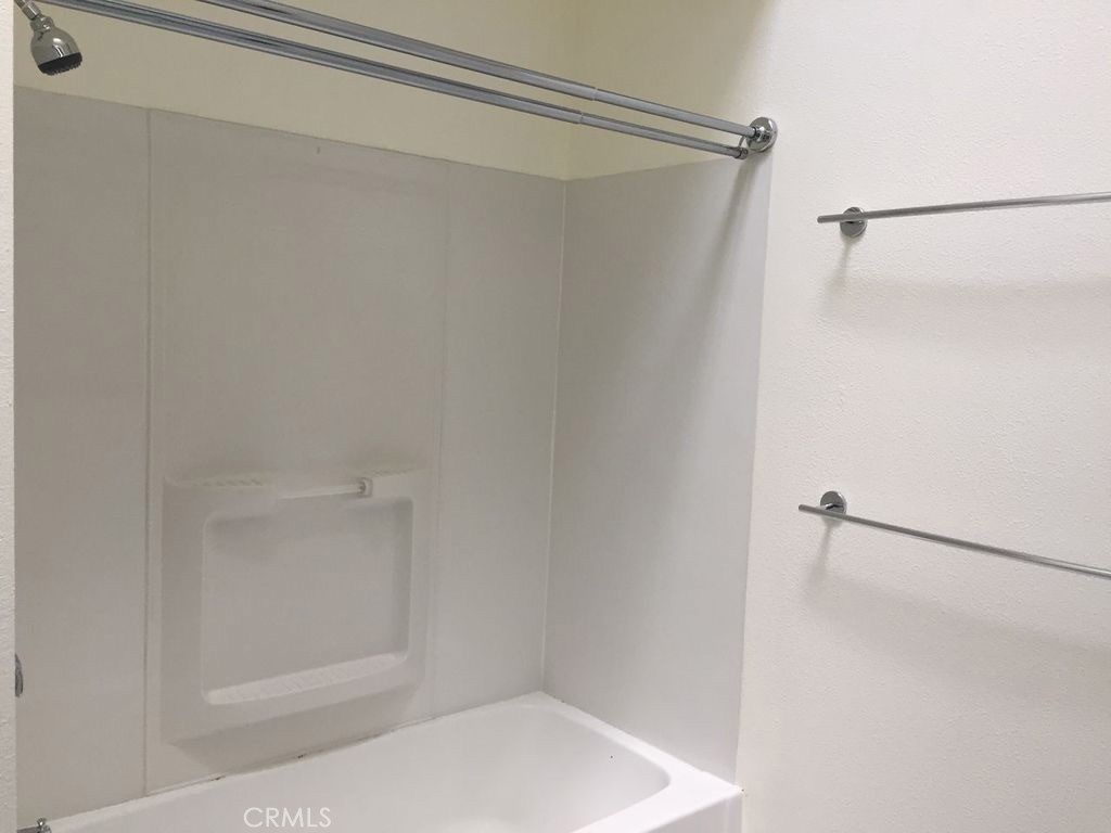 Lakepines - Residential Lease