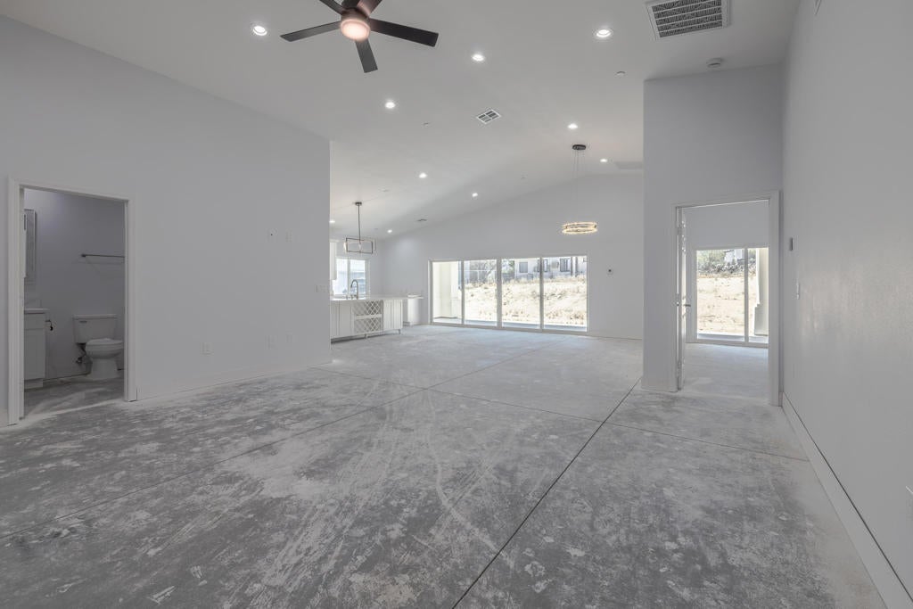 61723 Desert Air Road