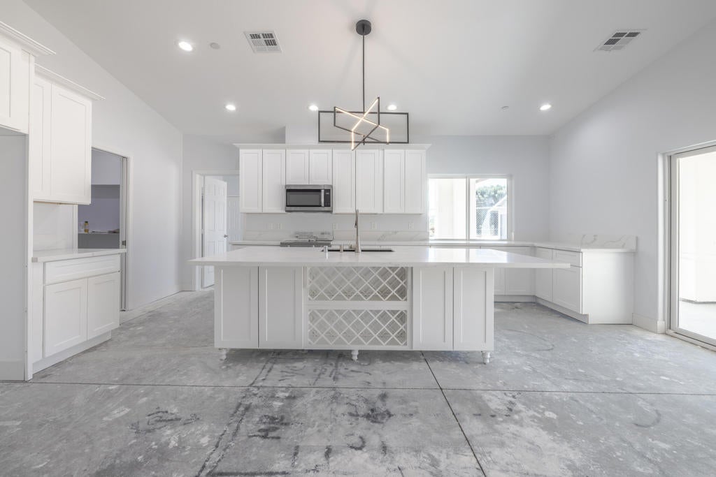 61723 Desert Air Road