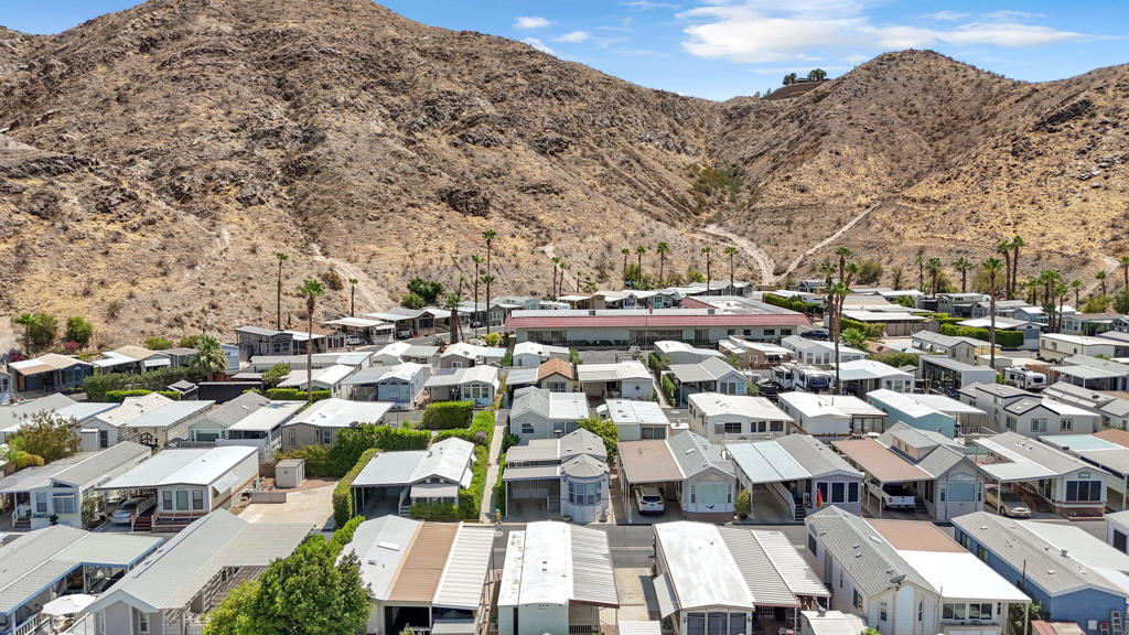 Sungate - Manufactured In Park