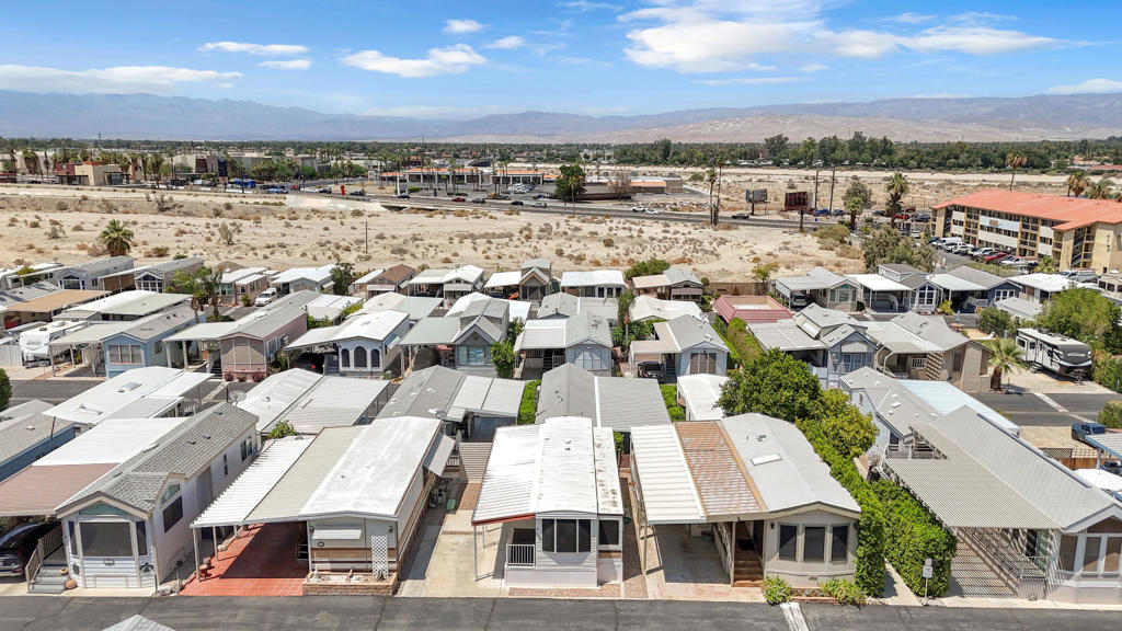 Sungate - Manufactured In Park