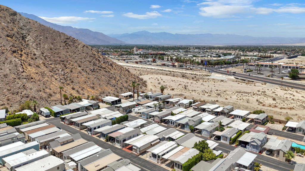 Sungate - Manufactured In Park