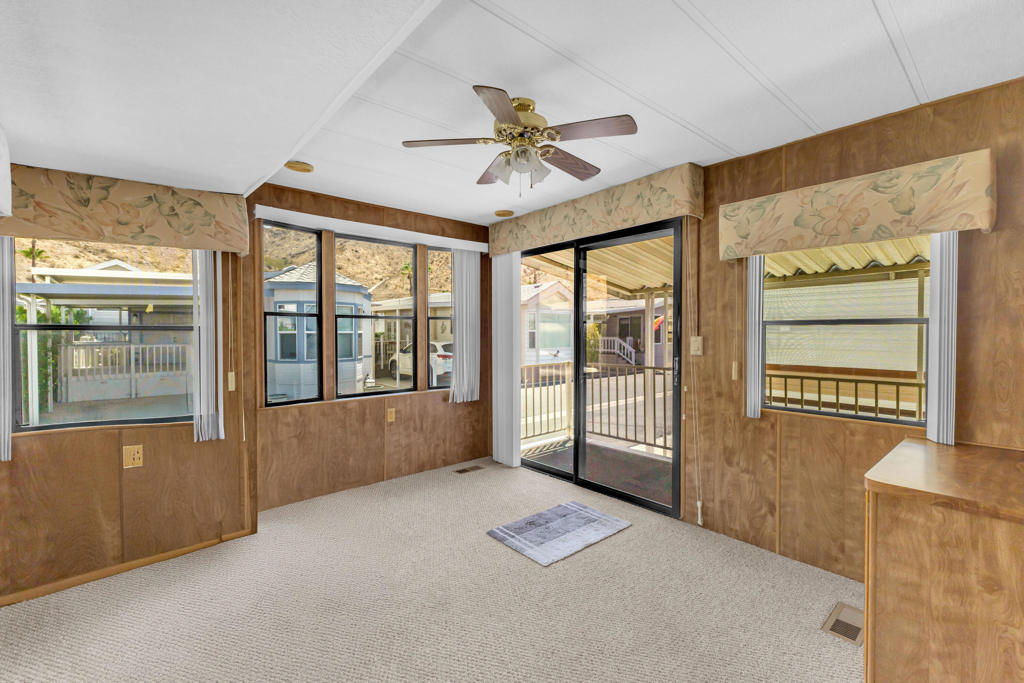 Sungate - Manufactured In Park