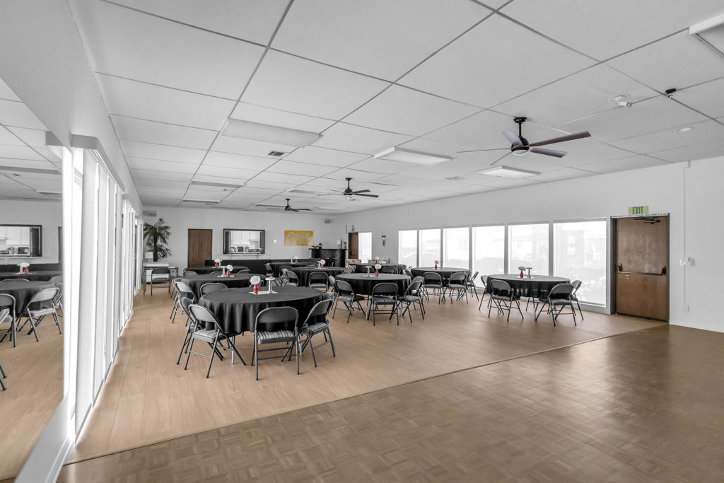 Sungate - Manufactured In Park