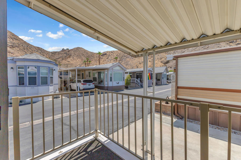 Sungate - Manufactured In Park