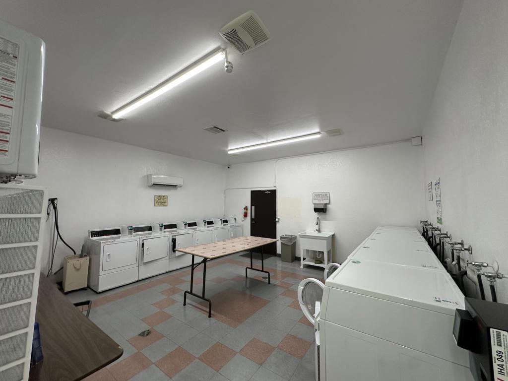 Sungate - Manufactured In Park