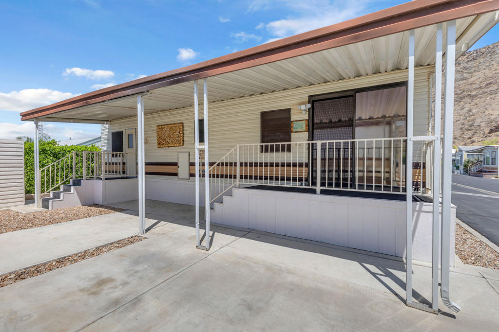 Sungate - Manufactured In Park