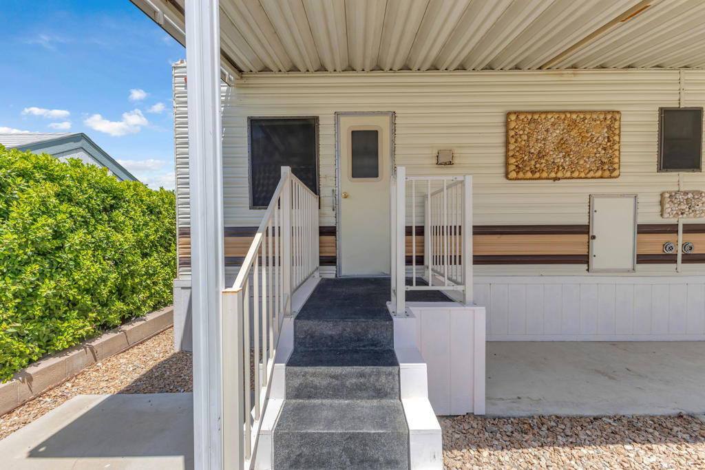 Sungate - Manufactured In Park