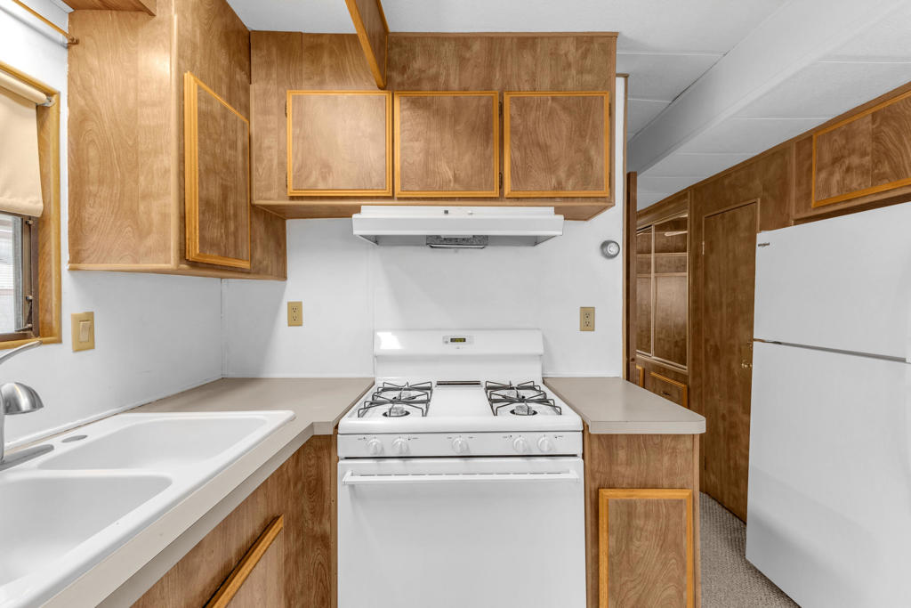 Sungate - Manufactured In Park