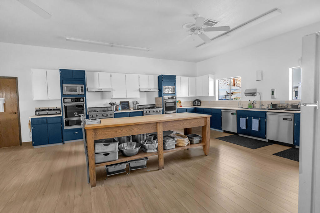 Sungate - Manufactured In Park