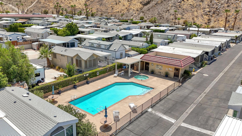 Sungate - Manufactured In Park