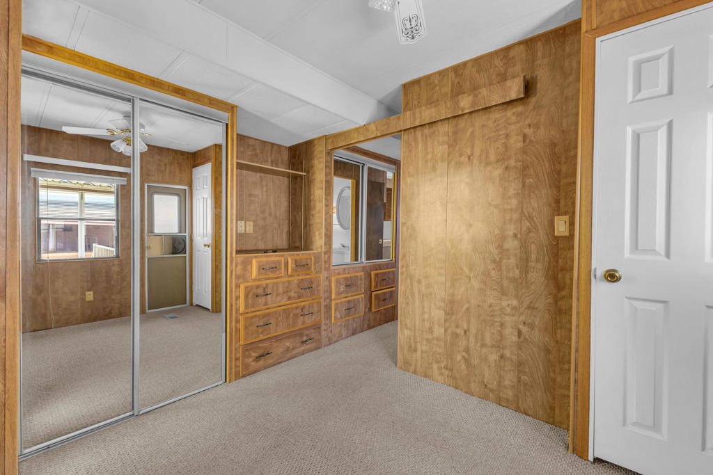 Sungate - Manufactured In Park