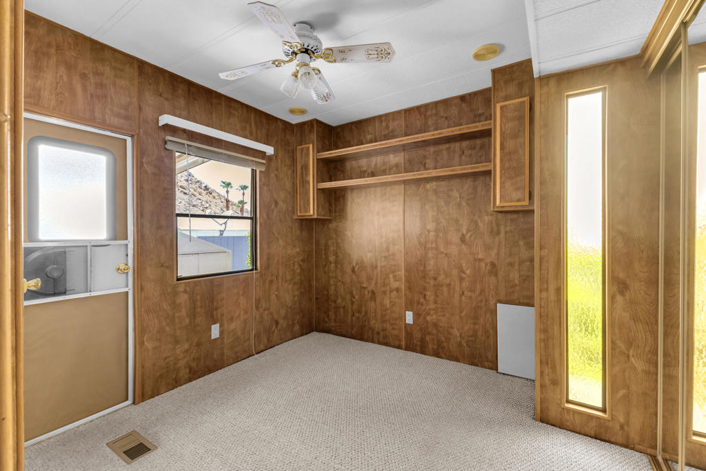 Sungate - Manufactured In Park