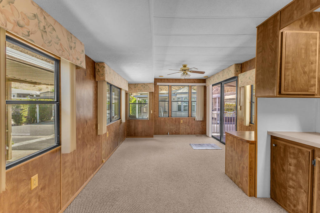 Sungate - Manufactured In Park