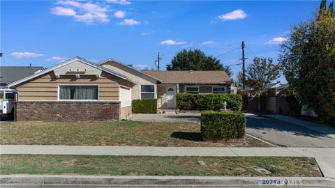 Photo of 20743 Strathern ST, Winnetka, CA 91306 (MLS # SR26225013)