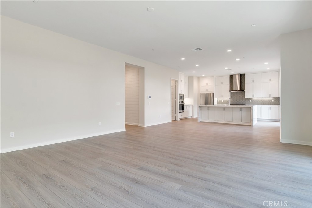 Pacific Royal Oaks - Residential