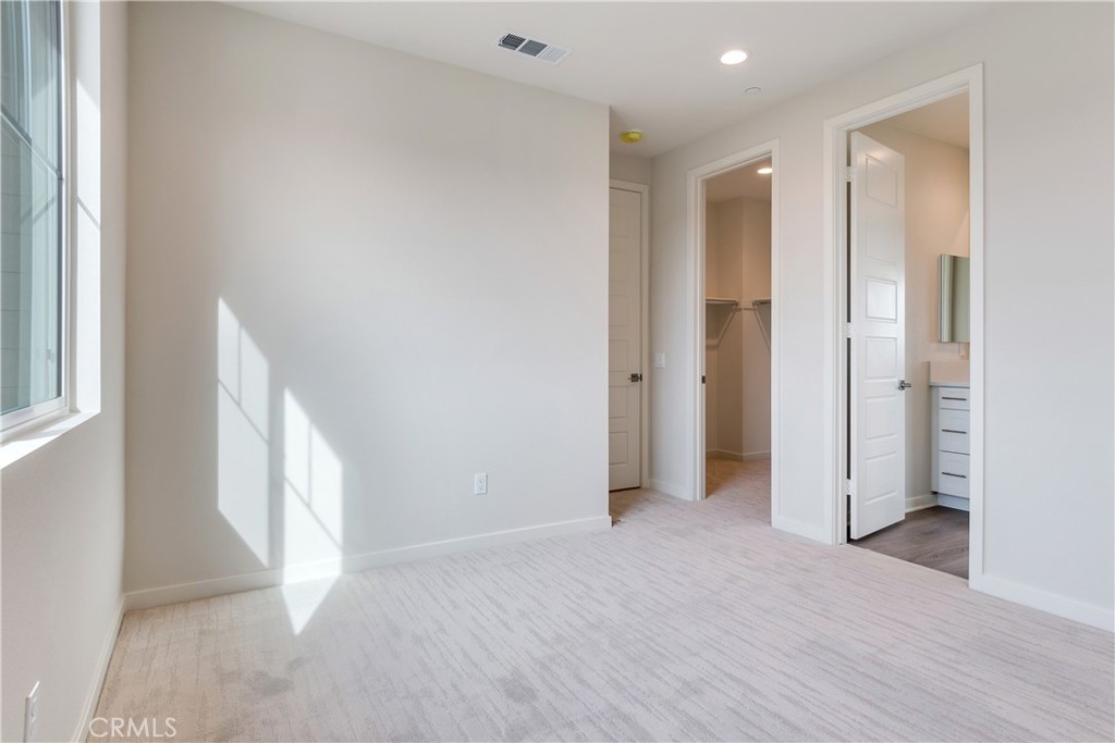 Pacific Royal Oaks - Residential