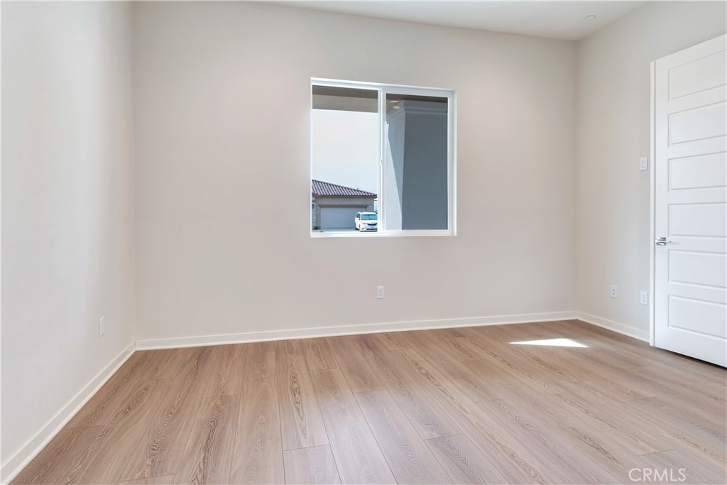 Pacific Royal Oaks - Residential