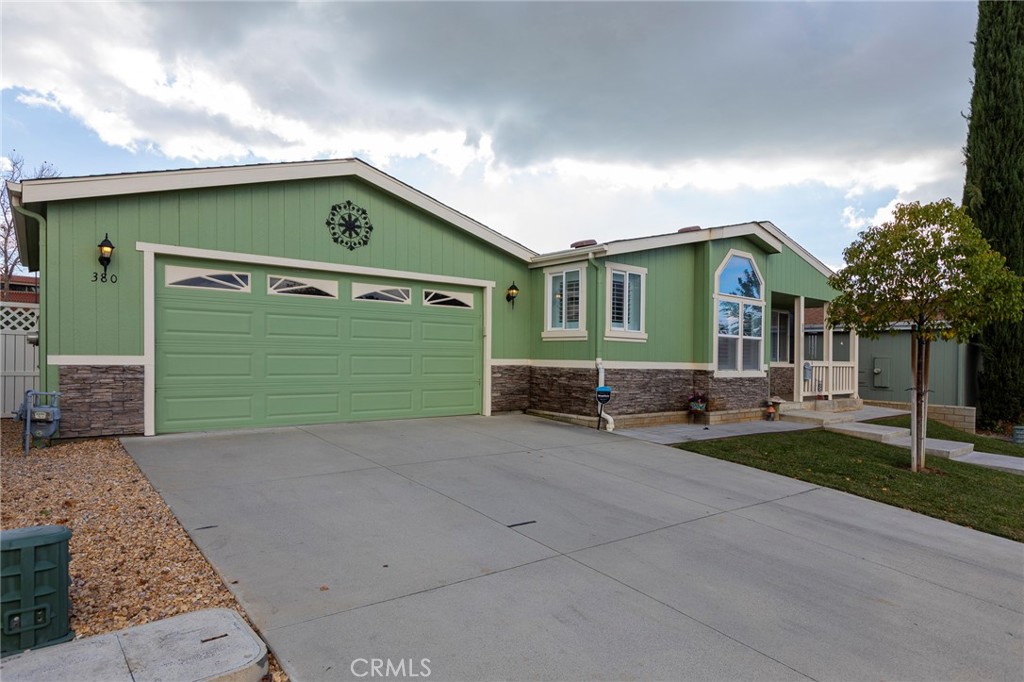 10961 Desert Lawn Dr 380