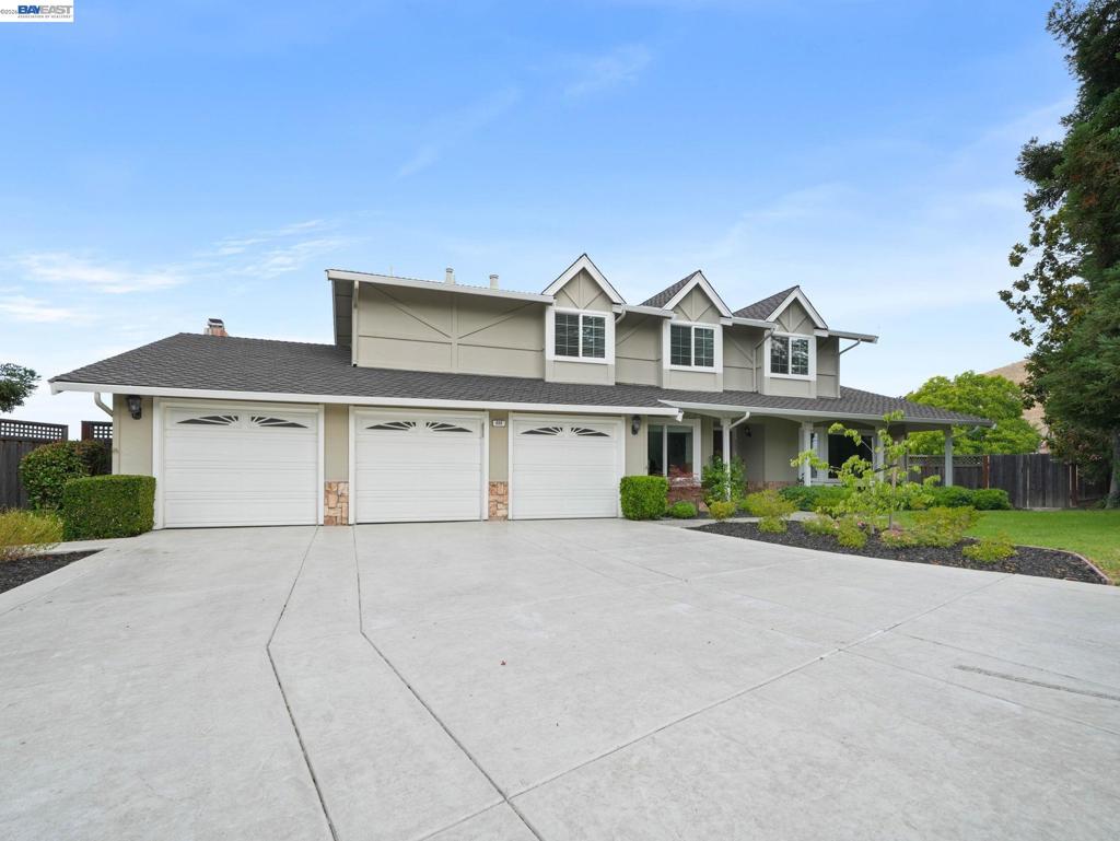 222 Arthur Ct