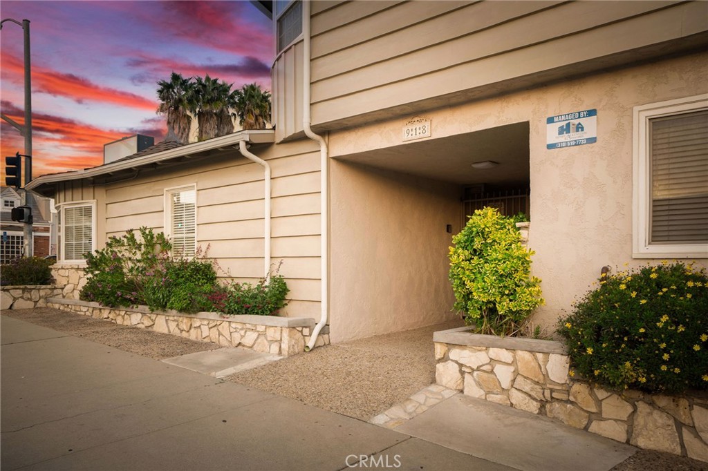 918 S Cabrillo Avenue