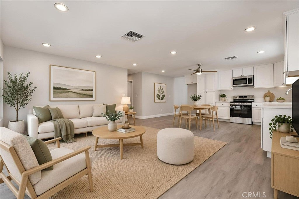 25308 Via Pacifica