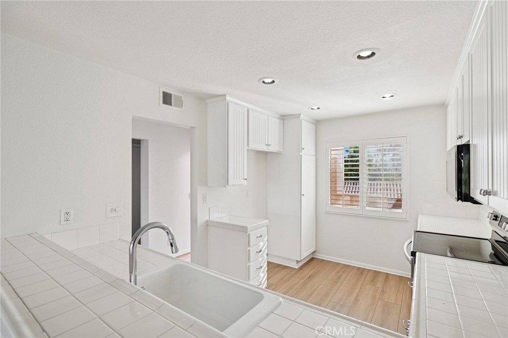 Villa Point (VILP) - Residential Lease