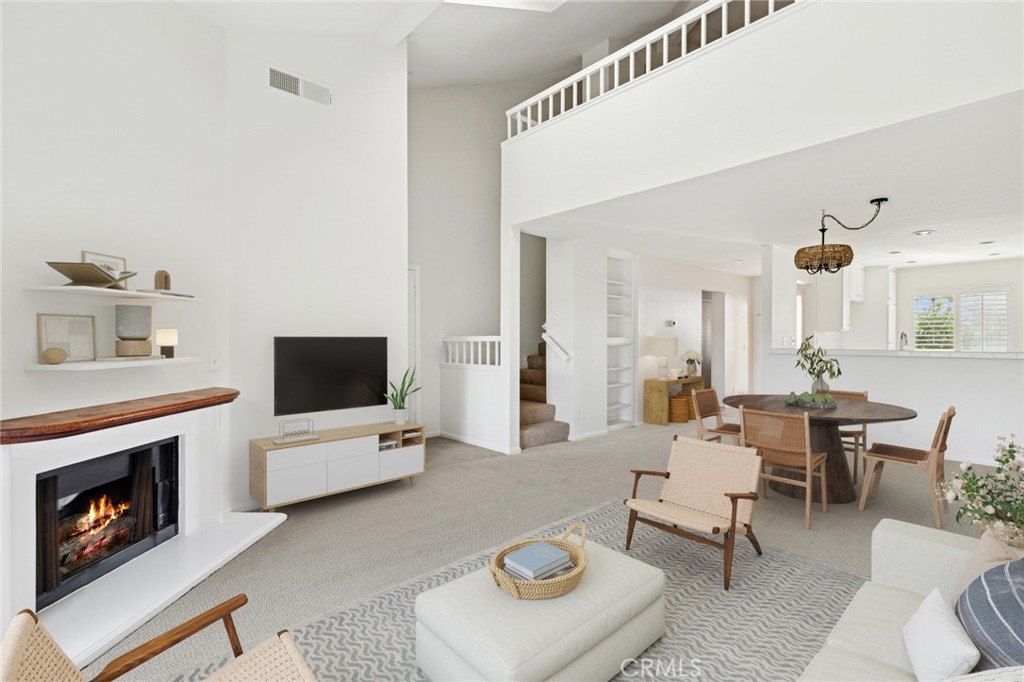 440 Villa Point