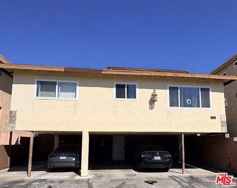 12325 Riverside Drive Valley Village CA 91607