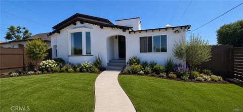 Photo of 1558 W 105th ST, Los Angeles, CA 90047 (MLS # DW26171260)