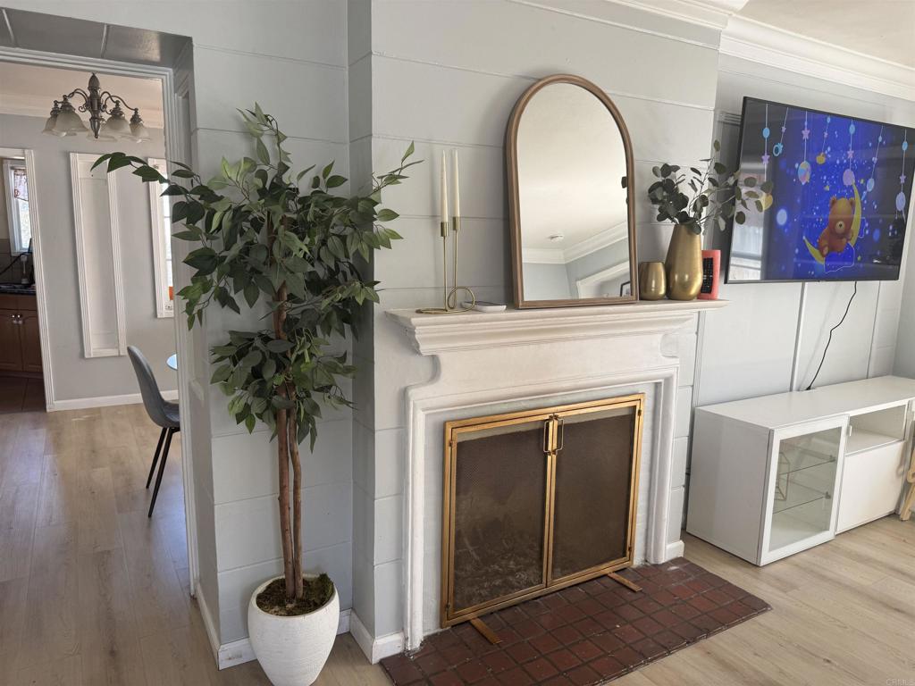 Opportunity awaits in the highly sought after El Cerrito neighborhood of San Diego. 2 bedroom 1 full bath ( tax info shows 3 bedroom ) sits on 8,000 sq foot lot.