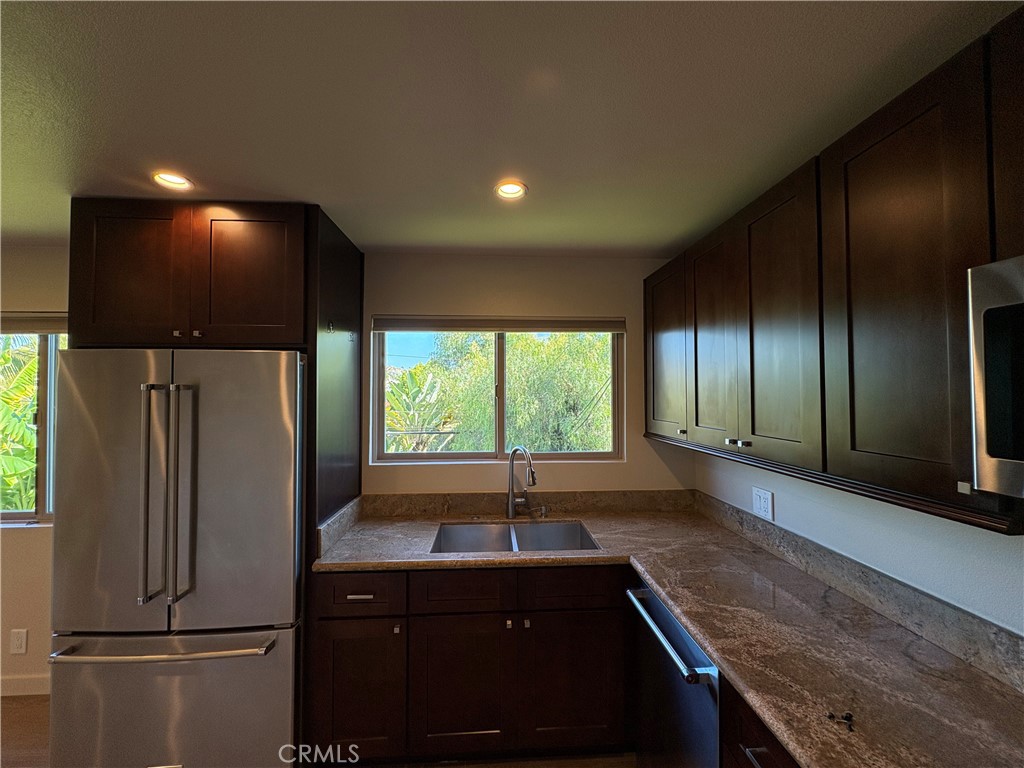 Lantern Village Central (LDC) - Residential Lease