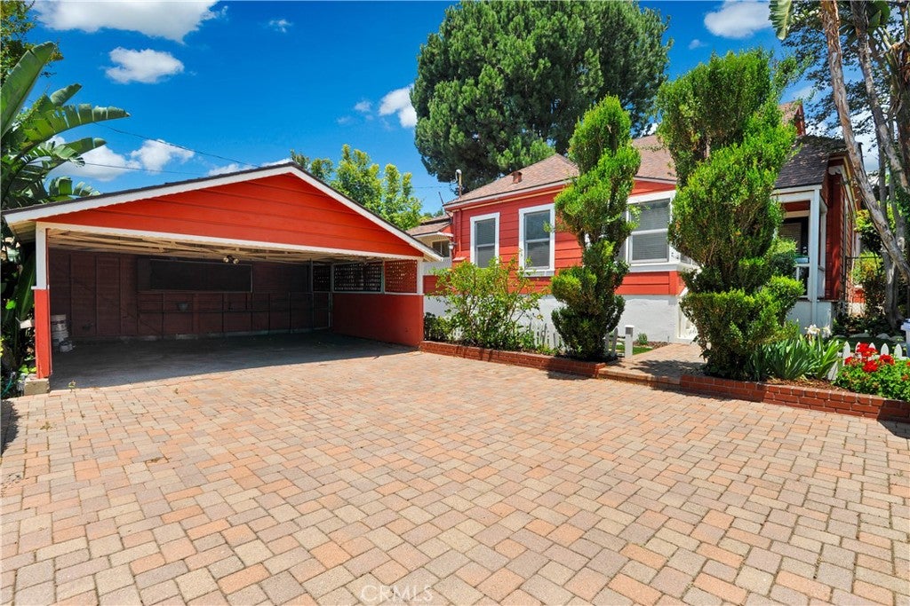 703 Manzanita