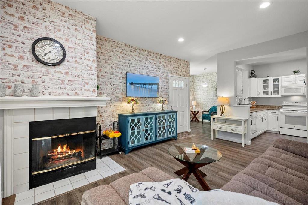 Properties 4 6986 Stagecoach Road A