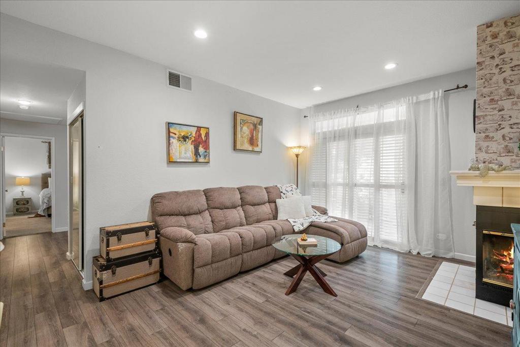 Properties 3 6986 Stagecoach Road A