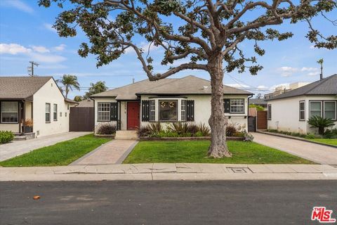 Photo of 8348 Reading Avenue, Los Angeles, CA 90045 (MLS # 26685835)
