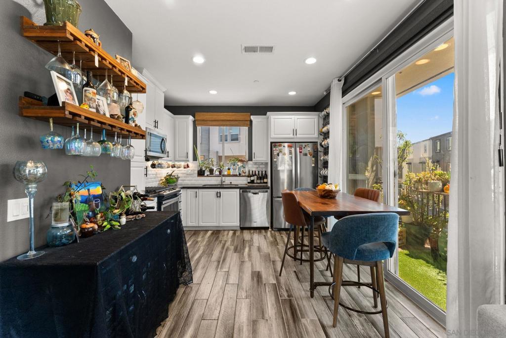 2516 S Escondido Blvd 112