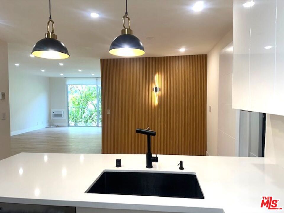 Properties 1 11645 Montana Avenue 238