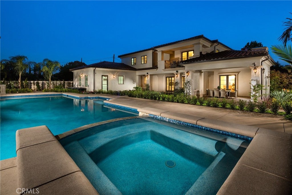 251 Longley Way